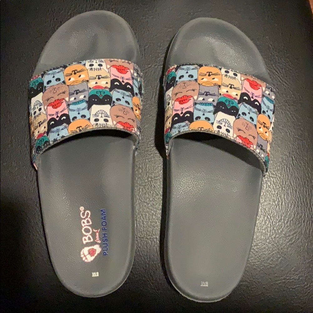 Women’s BOBS Slides - Cats Pop Ups size 8 like new